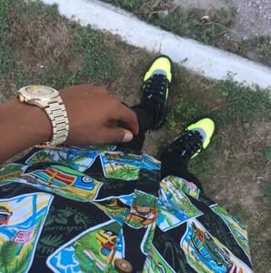 Meet your Posher, Carlos